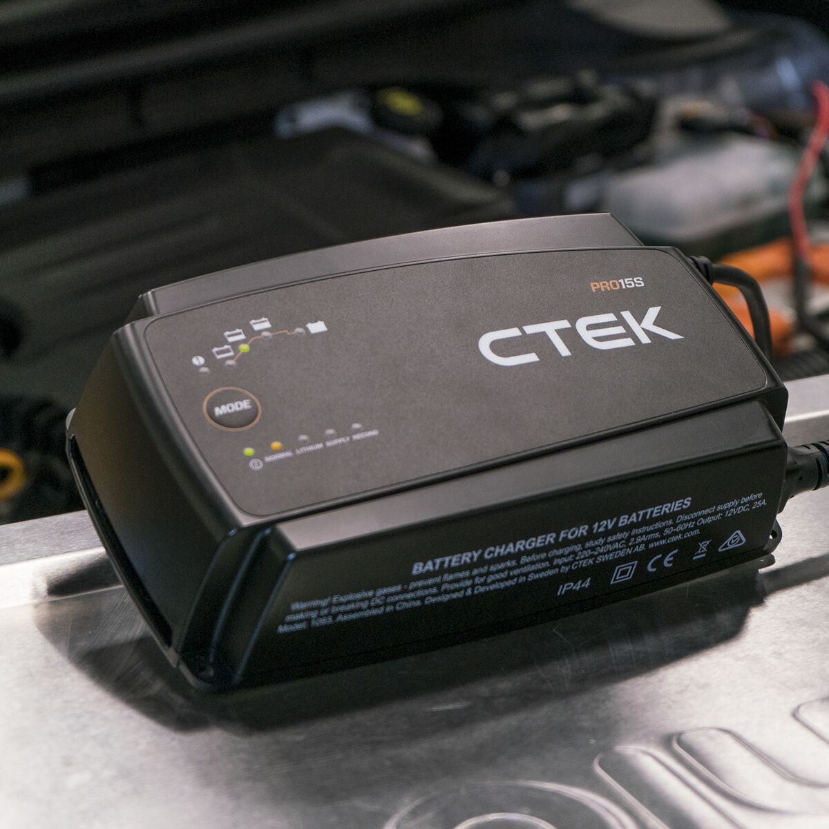 BATTERY CHARGER 12V 15A PRO15S CTEK, , scaau_hi-res