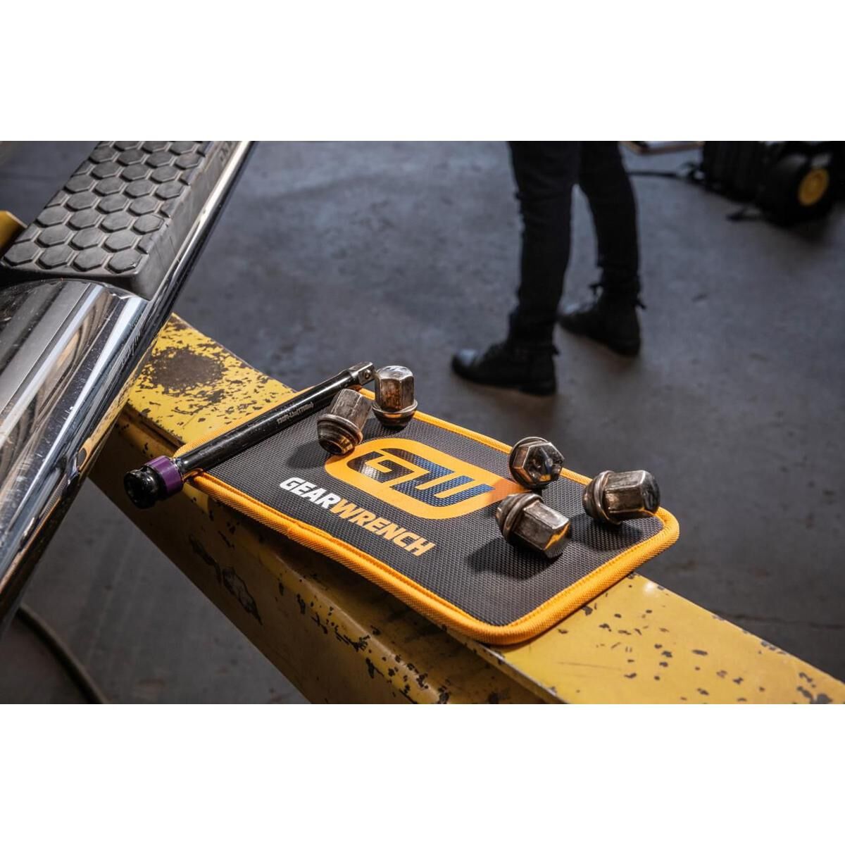 HIGH STRENGTH MAGNETIC TOOL MAT 250MM/10&rdquo; X 200MM/8&rdquo;, , scaau_hi-res