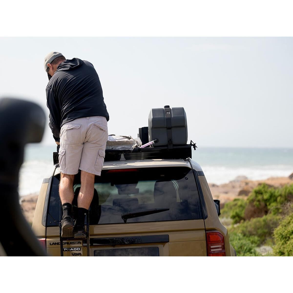 FRONT RUNNER PRO WATER TANK WITH MOUNTING SYSTEM / 42L, , scaau_hi-res