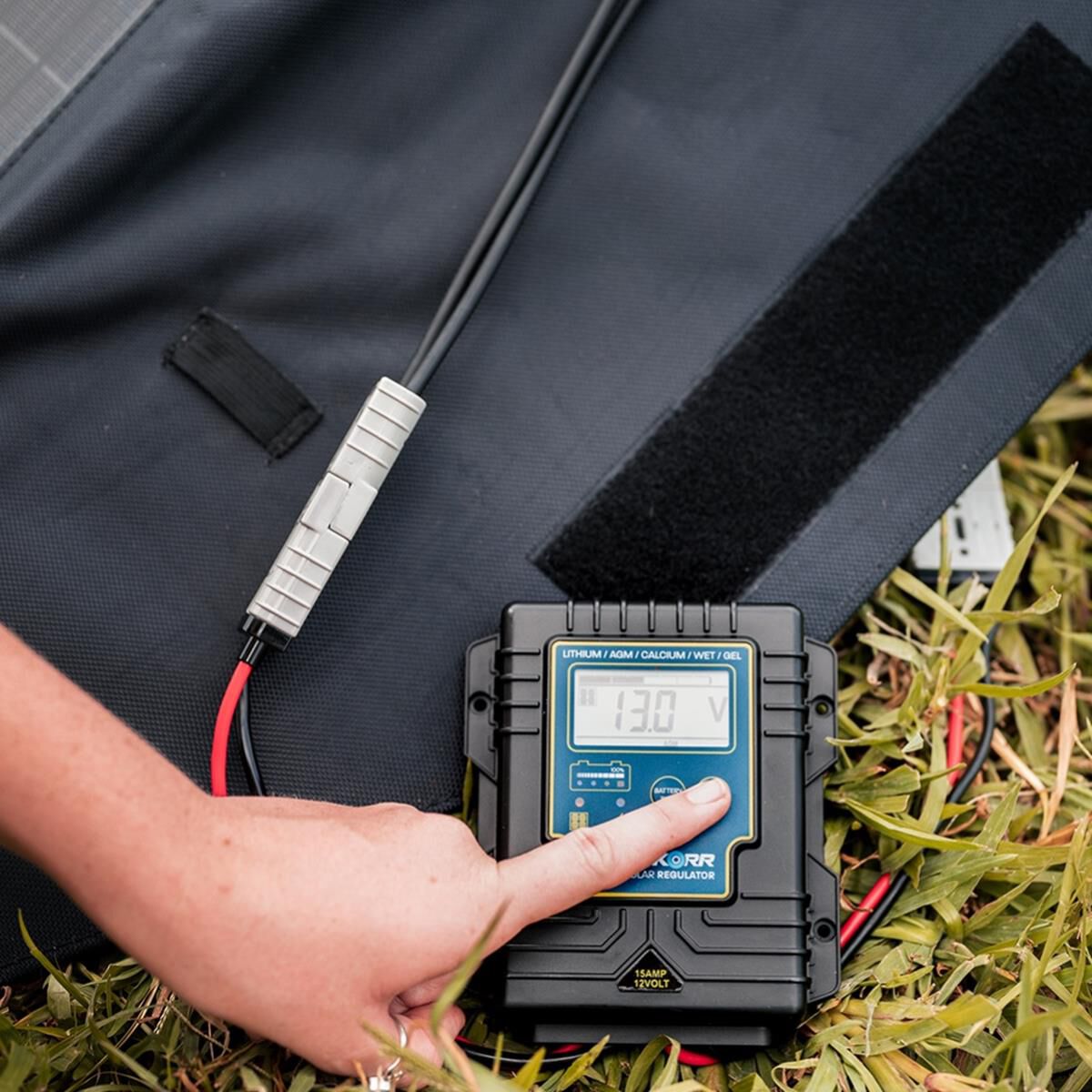 15A WATERPROOF LITHIUM-COMPATIBLE PWM SOLAR REGULATOR, , scaau_hi-res