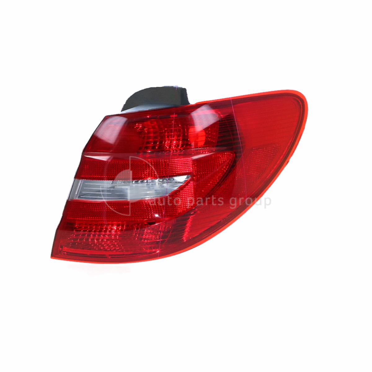 TAIL LAMP RH, , scaau_hi-res