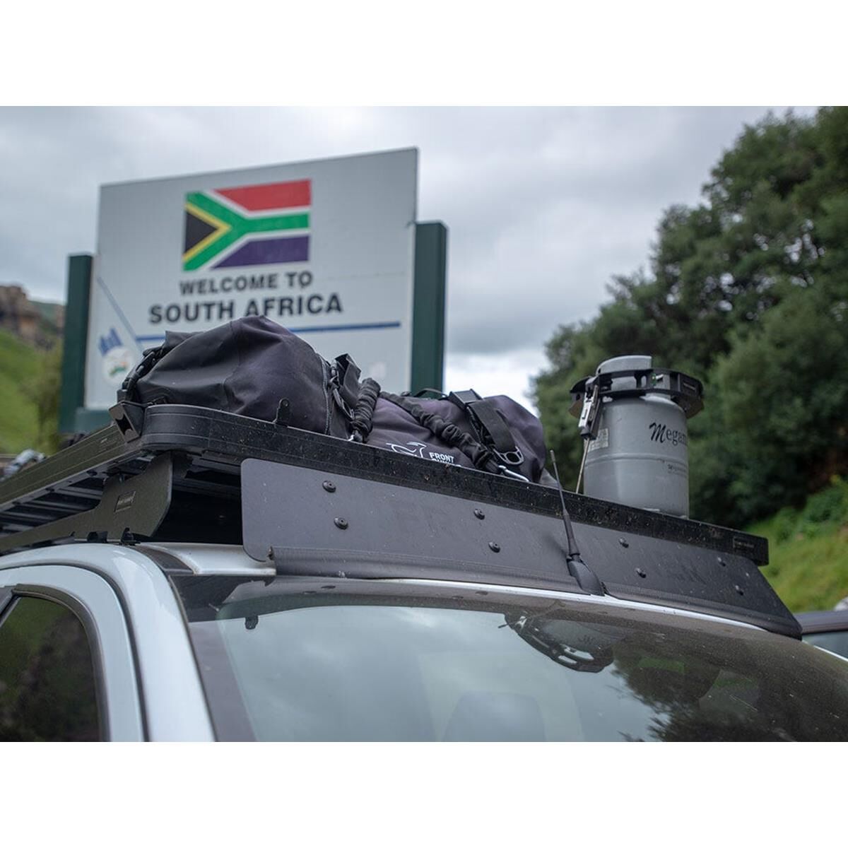 FRONT RUNNER GAS/PROPANE BOTTLE HOLDER, , scaau_hi-res