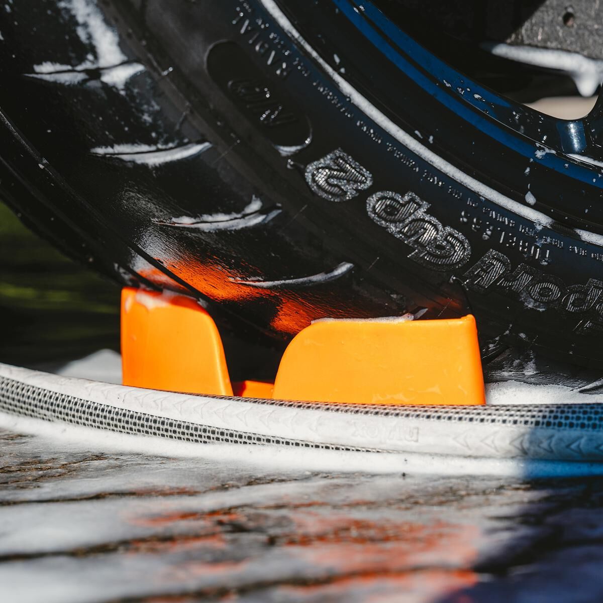 HOSE SLIDERS, , scaau_hi-res