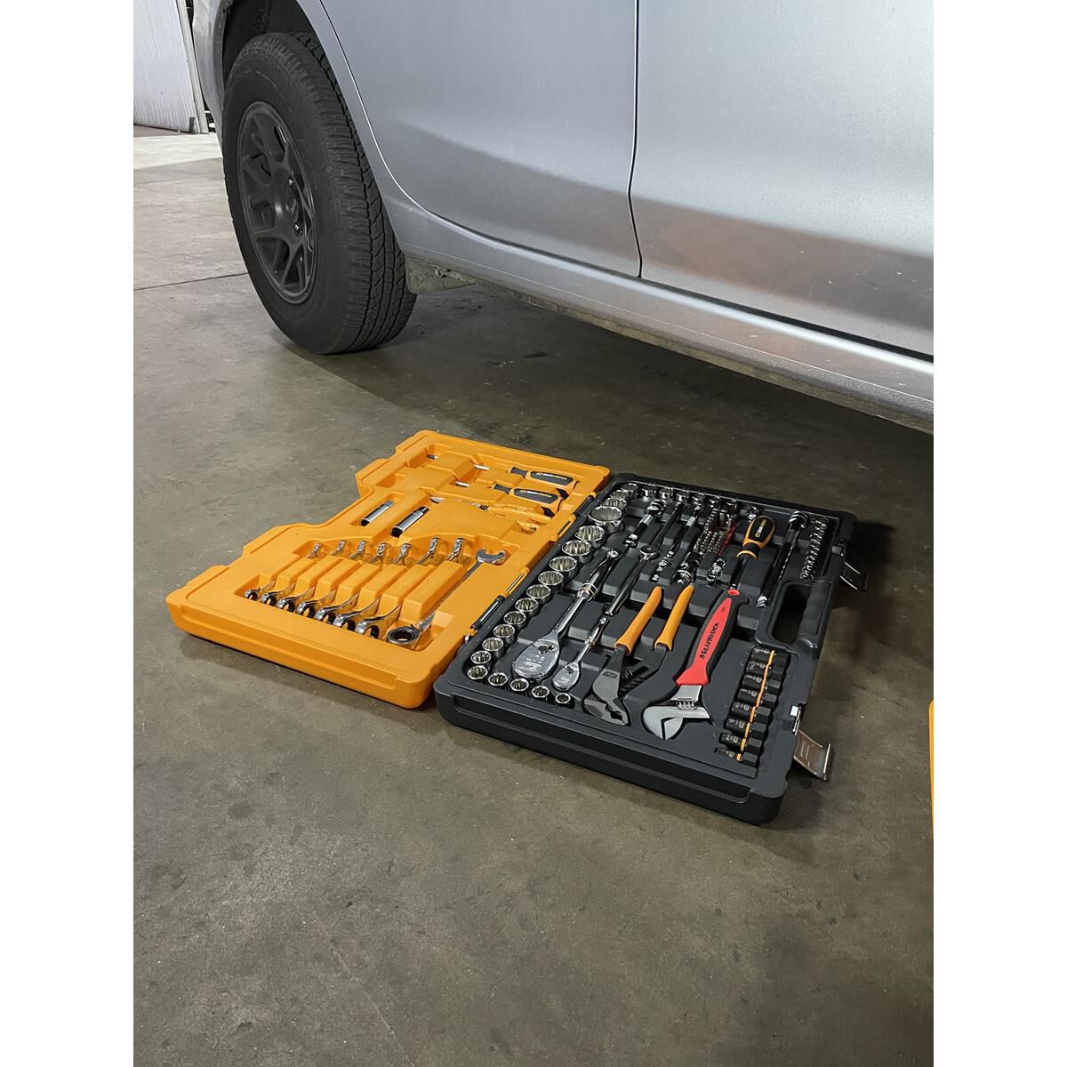 107PC 1/4"&3/8&rdquo;&1/2&rdquo; SOCKET & REV RAT, , scaau_hi-res