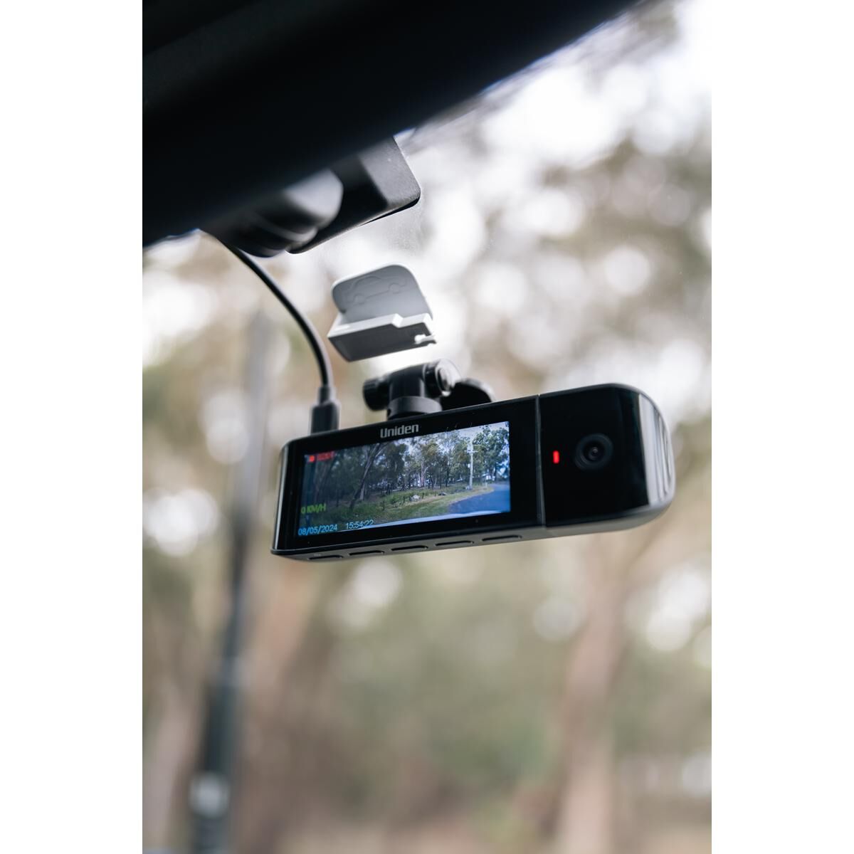 3-IN-1 DASH CAMERA - 4K ULTRA HD SMART DASH CAM WITH FULL HD REAR VIEW AND INTERNAL CABIN CAMERA, , scaau_hi-res