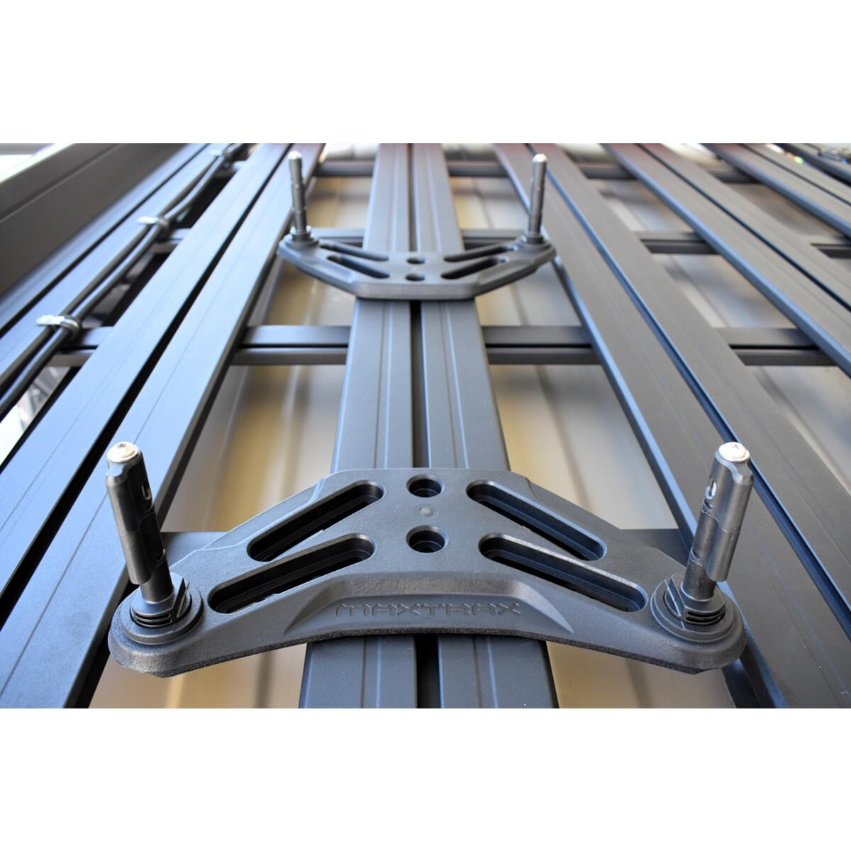 MAXTRAX FLAT RACK MOUNT UNIVERSAL AND HYBRID MPS 17MM (SKU: MTXFRMMPSXC), , scaau_hi-res