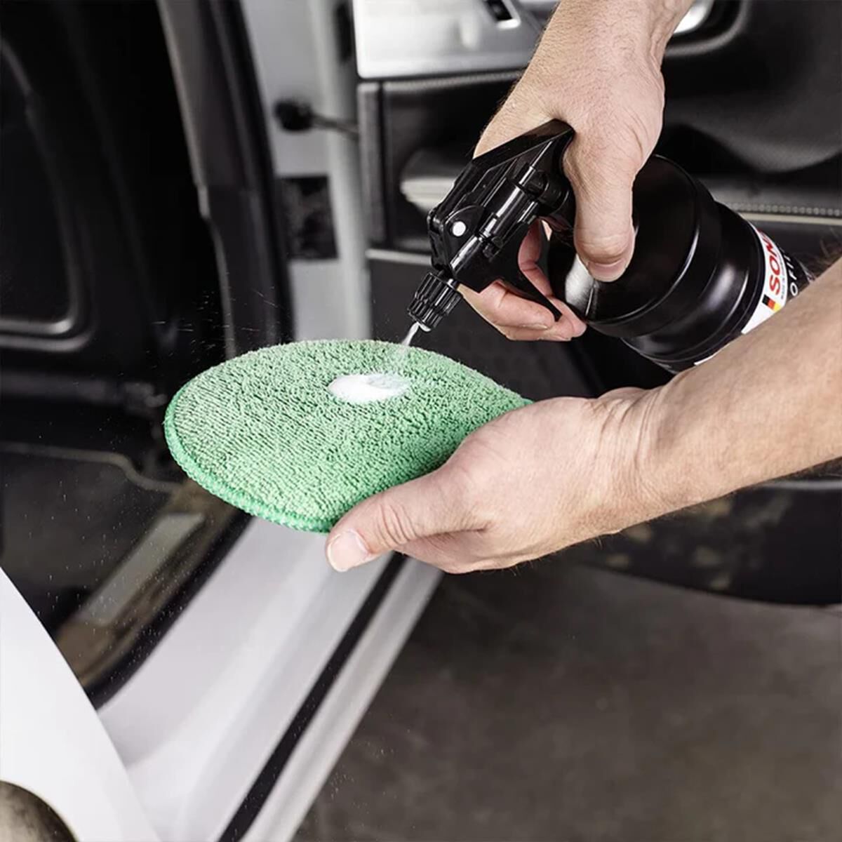 PROFILINE PLASTIC CARE 1000 ML, , scaau_hi-res