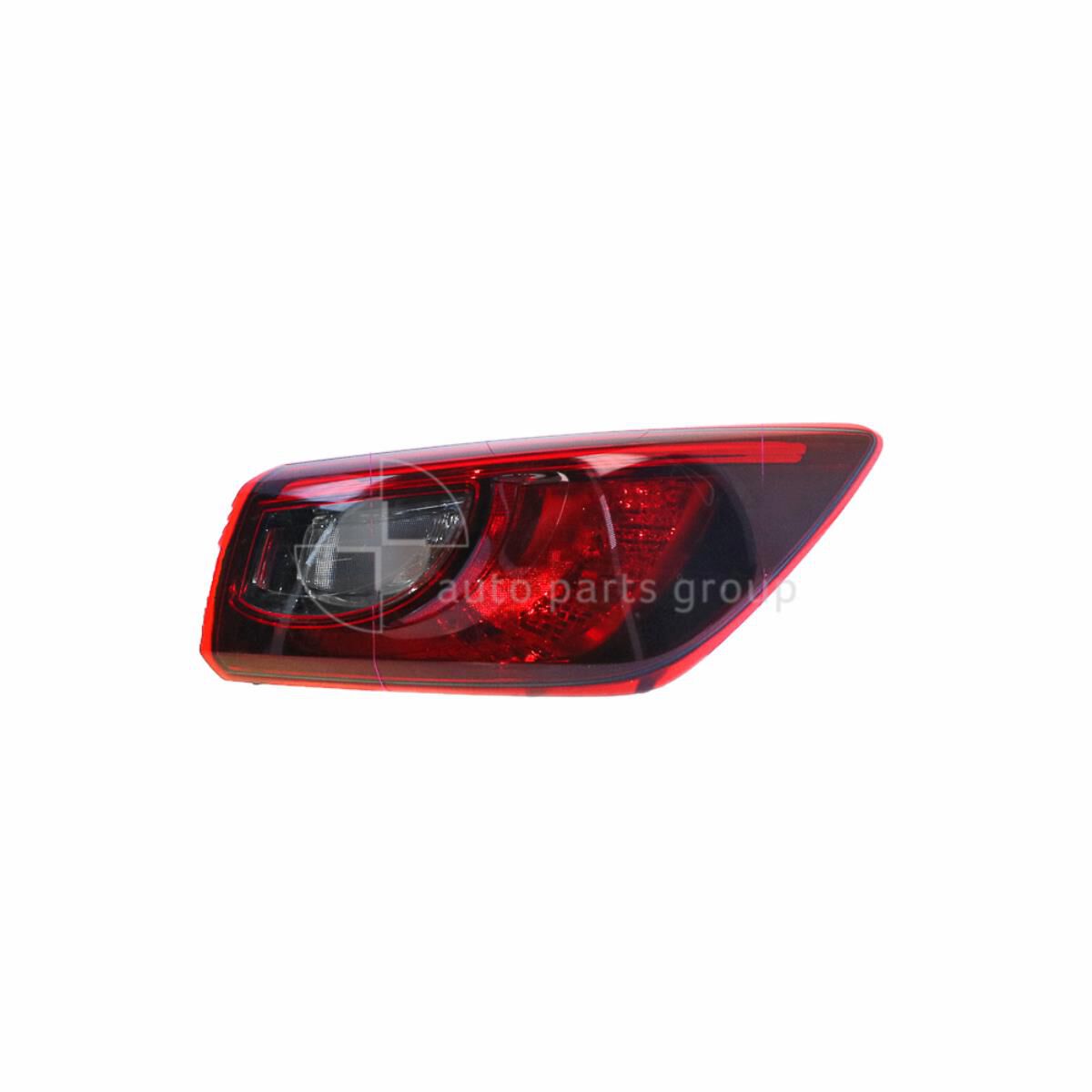 TAIL LAMP RH, , scaau_hi-res