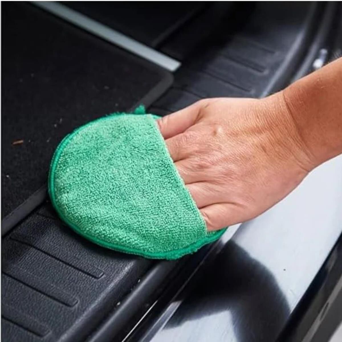 MICROFIBRE CARE PAD & APPLICATOR, , scaau_hi-res