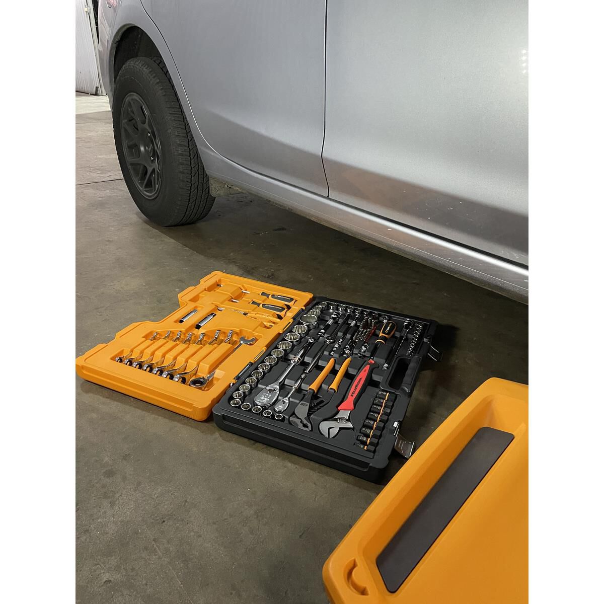 107PC 1/4"&3/8&rdquo;&1/2&rdquo; SOCKET & REV RAT, , scaau_hi-res