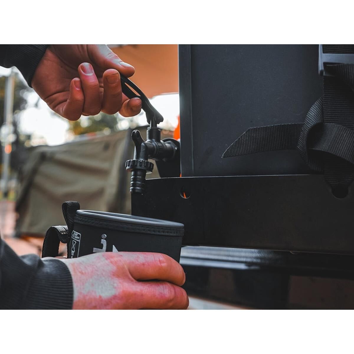 FRONT RUNNER UNIVERSAL WATER TANK TAP, , scaau_hi-res