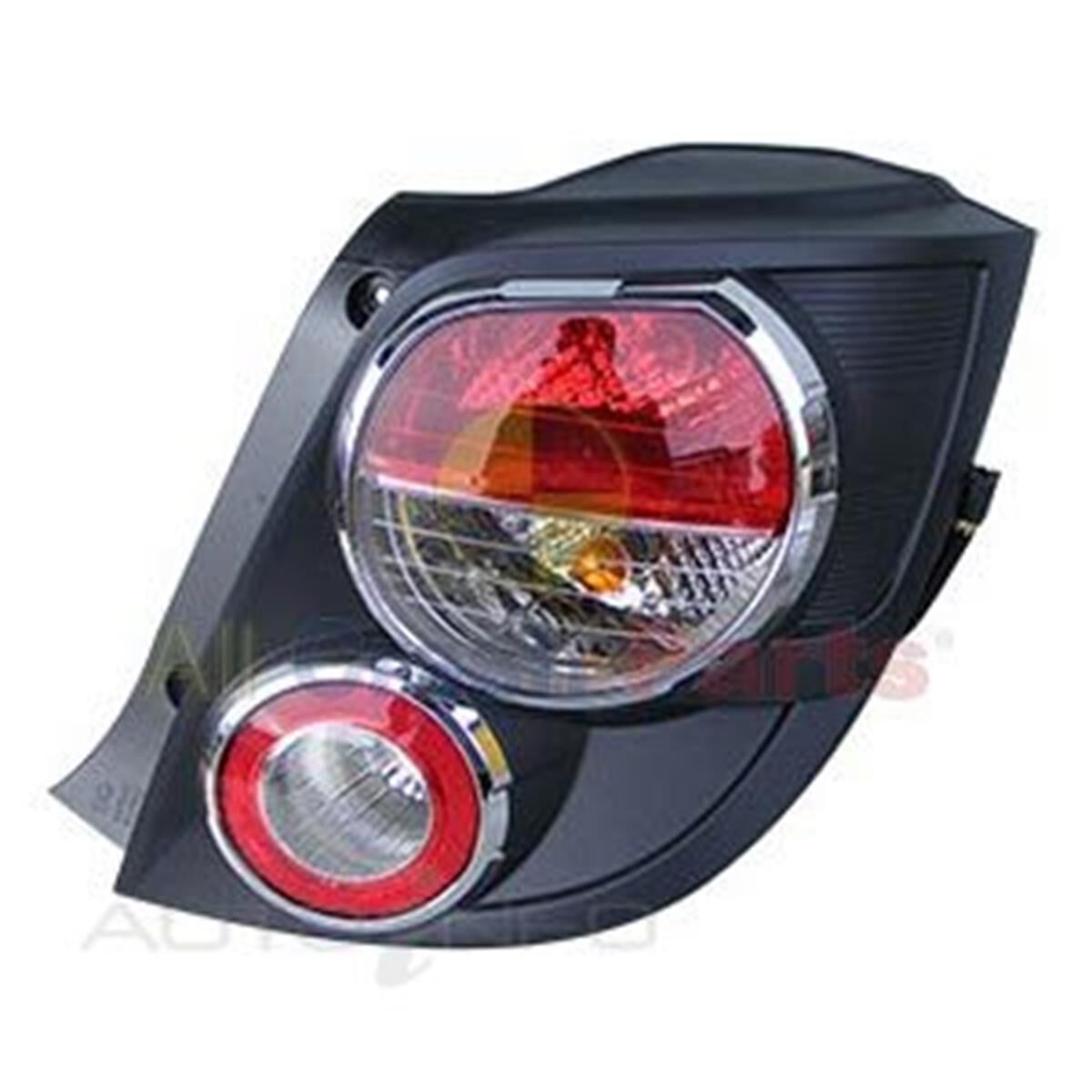 TAIL LAMP RH, , scaau_hi-res