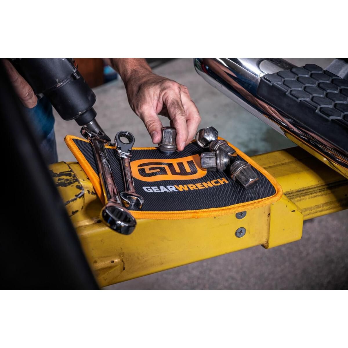 HIGH STRENGTH MAGNETIC TOOL MAT 250MM/10&rdquo; X 200MM/8&rdquo;, , scaau_hi-res
