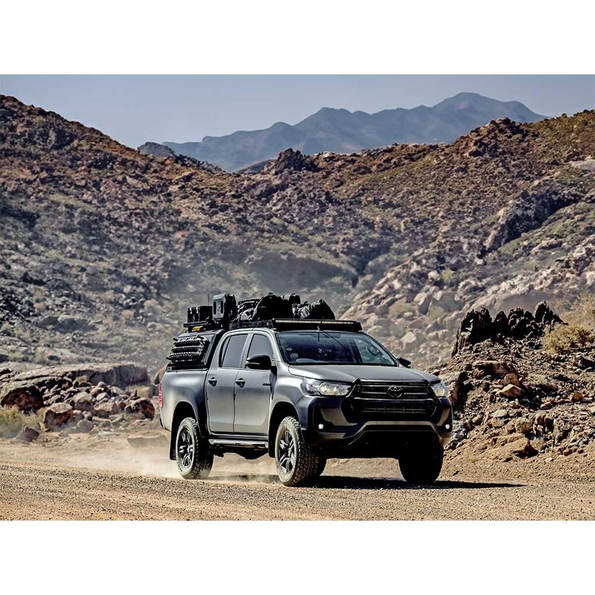 FRONT RUNNER TOYOTA HILUX (2015-CURRENT) SLIMSPORT ROOF RACK KIT LIGHTBAR READY, , scaau_hi-res