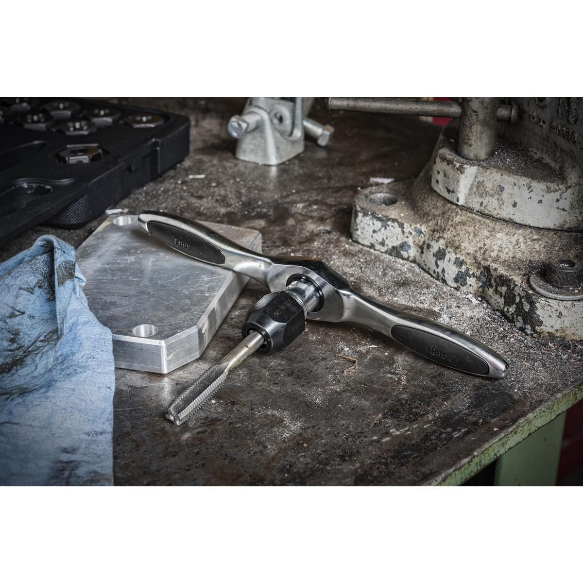 TAP & DIE SET MEDIUM RATCHETING SAE 40PC, , scaau_hi-res