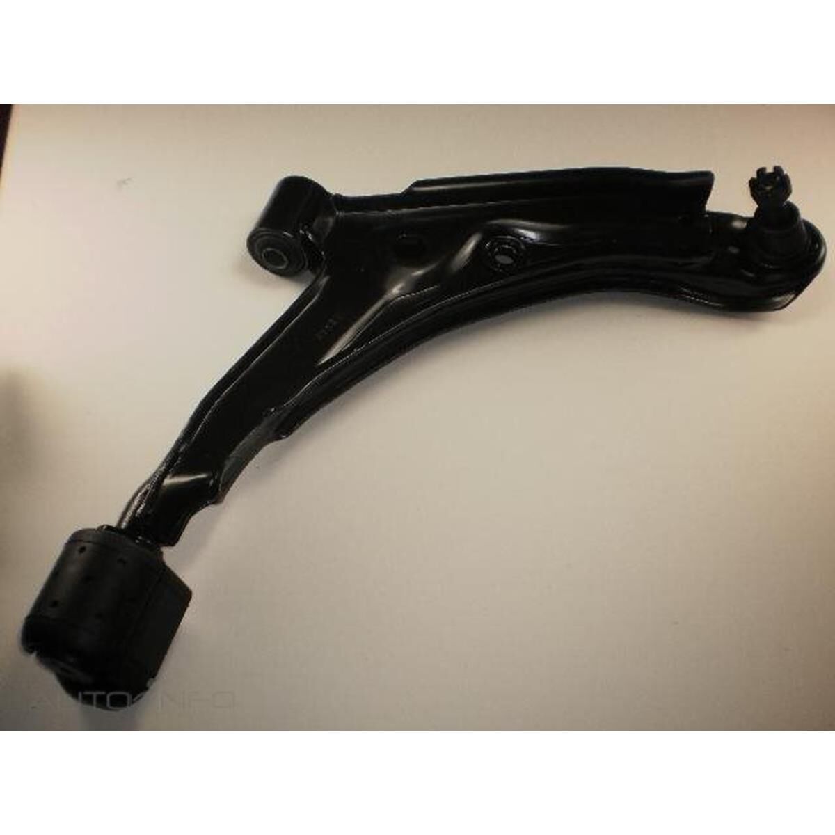 NISSAN (BJ4156) SENTRA B13 FR LWR RH ASS 91-94, , scaau_hi-res