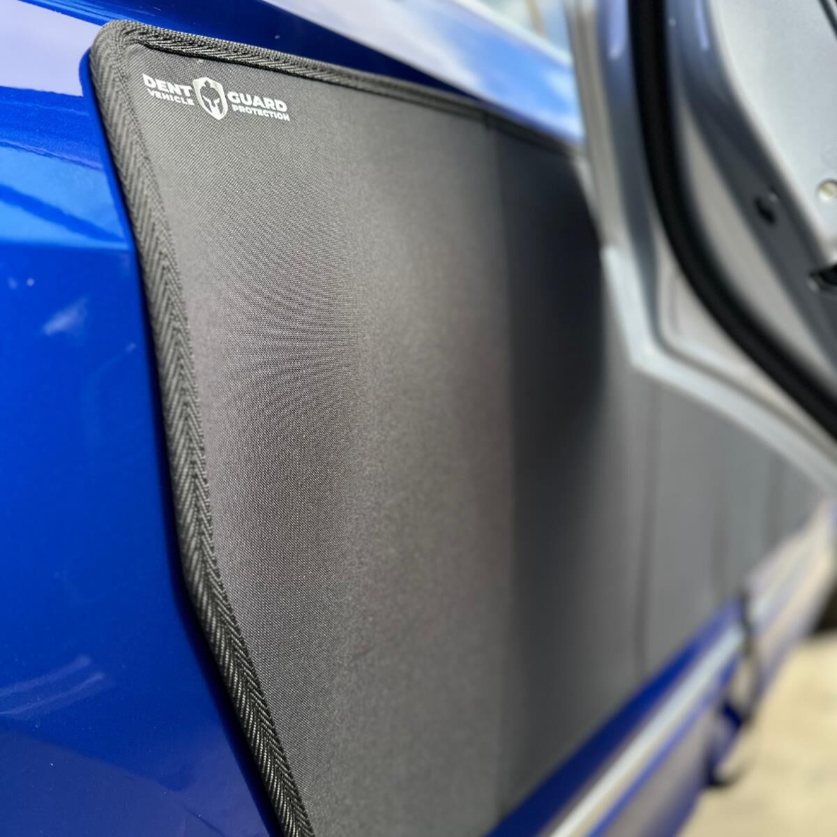 WHITE DENT GUARD WITH SAFE MAGNET ATTACHMENT ANTI-CUT SECURITY STRAP, , scaau_hi-res