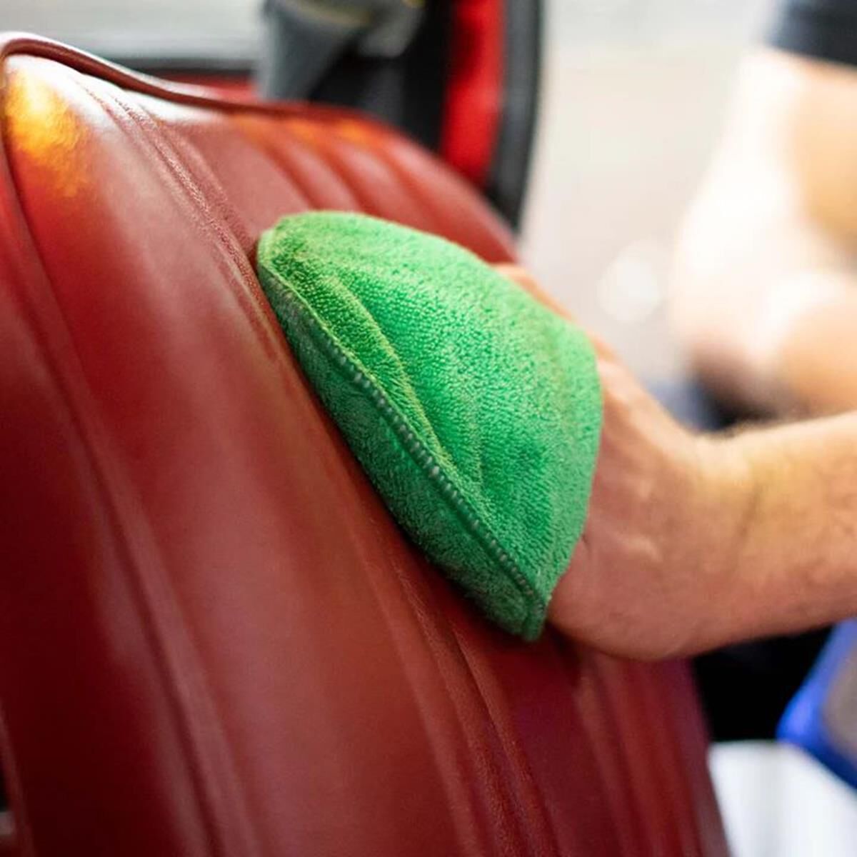 MICROFIBRE CARE PAD & APPLICATOR, , scaau_hi-res