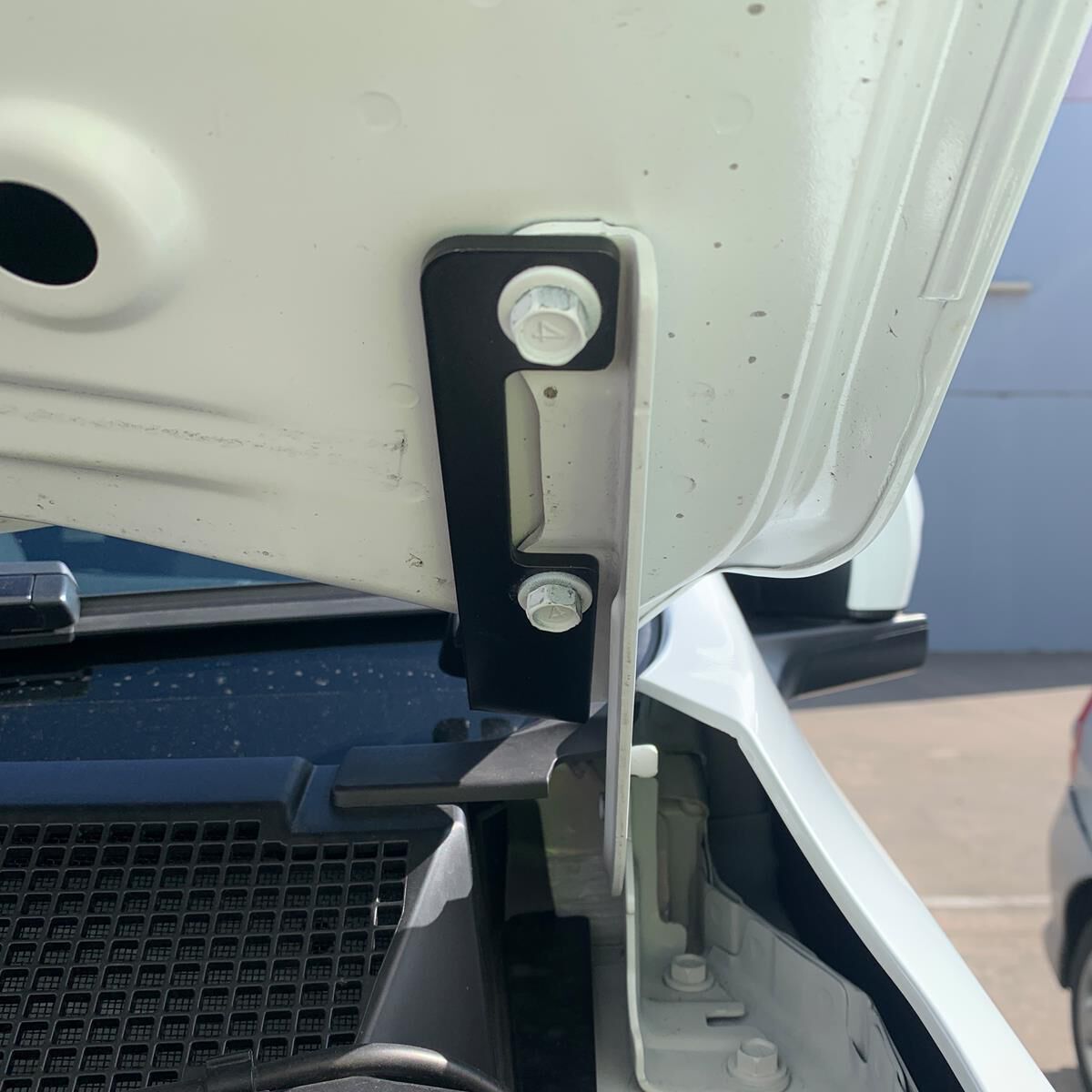 BONNET MOUNT UHF ANTENNA BRACKET TO SUIT MAZDA BT-50 (2020-ON), , scaau_hi-res