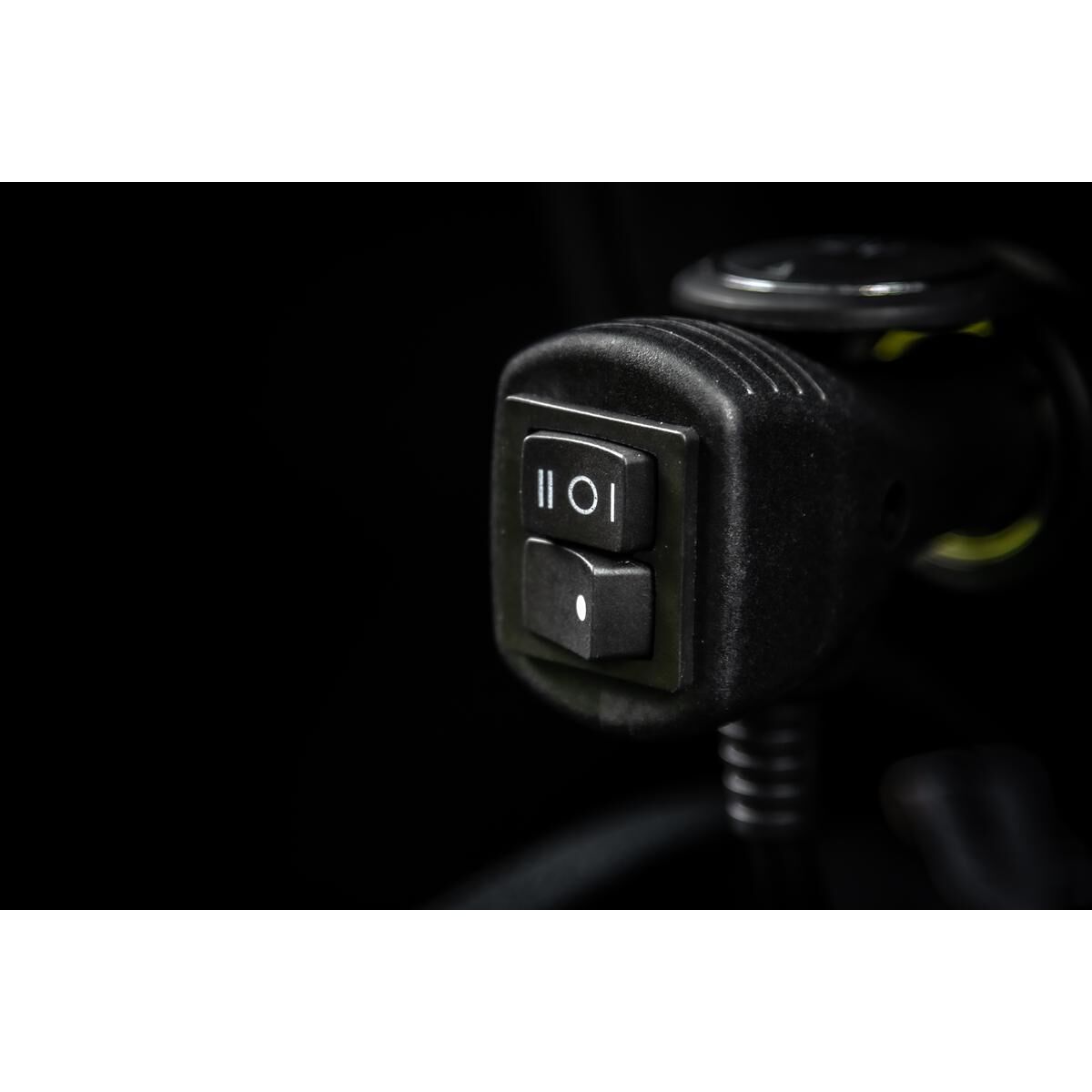 Narva 9-33V Low Profile Eurotech II LED Strobe Rotator (Amber) - Magnetic Base, , scaau_hi-res