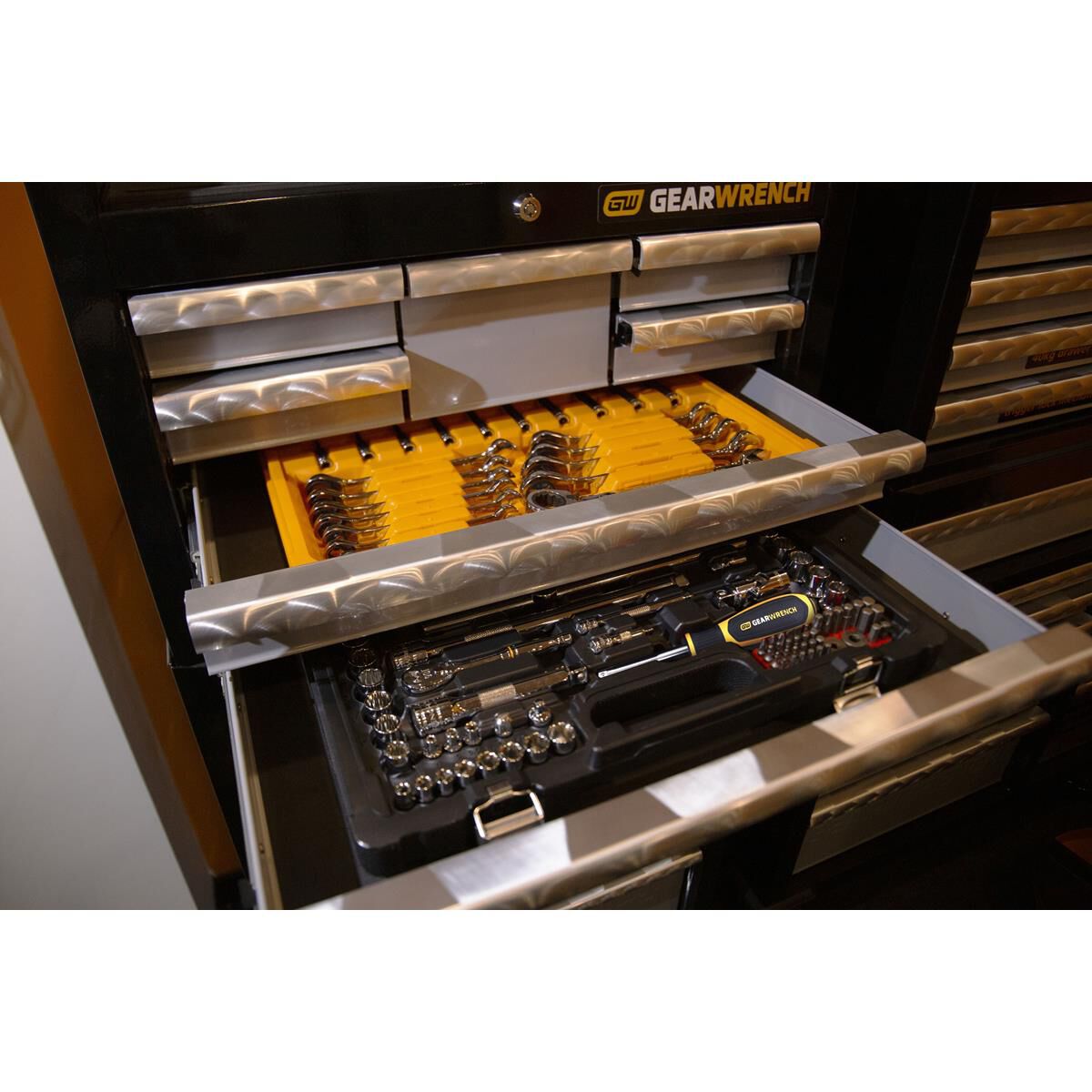 111PC REV RAT & SOCKET SET, , scaau_hi-res