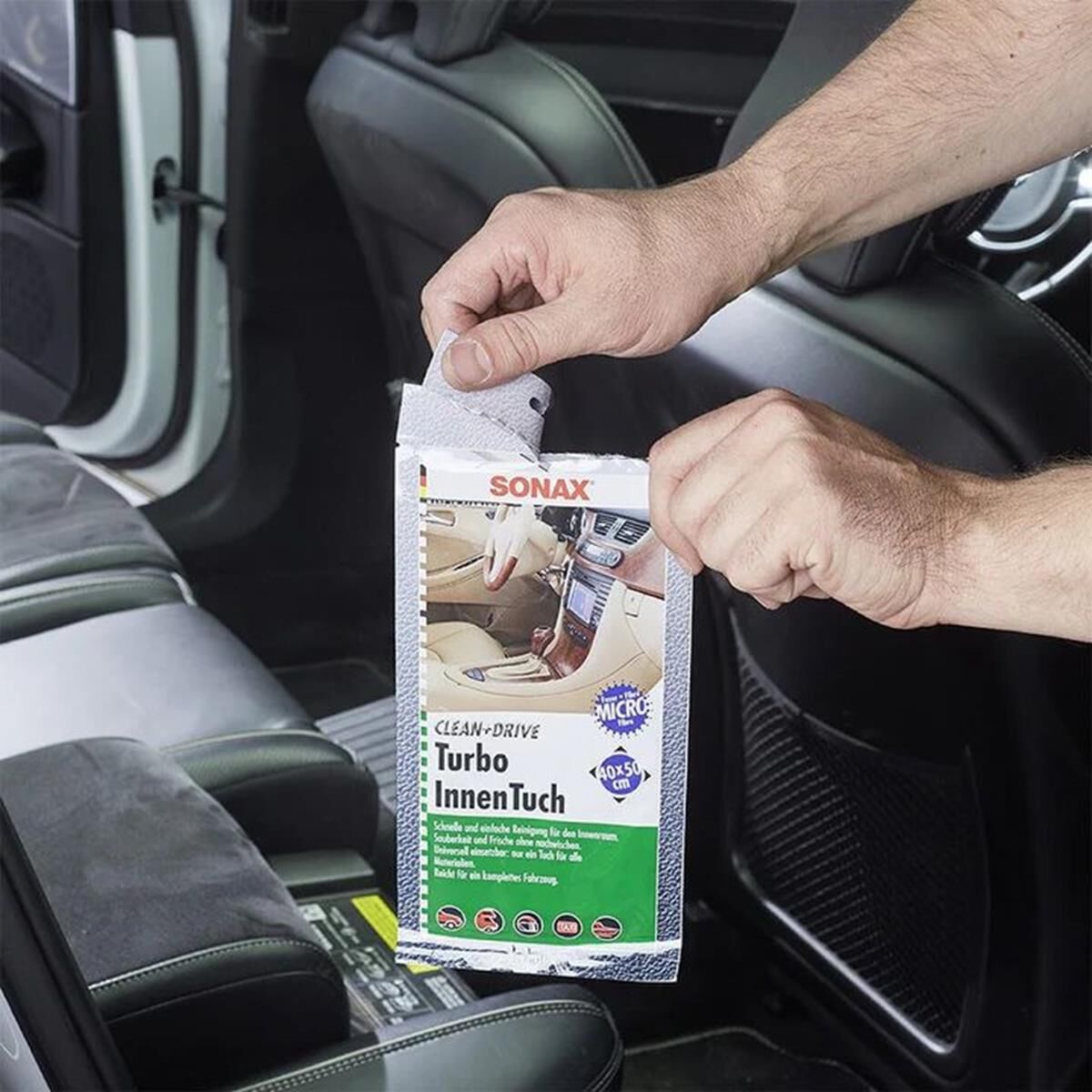 ON-THE-GO INTERIOR CLEAN CLOTH, , scaau_hi-res