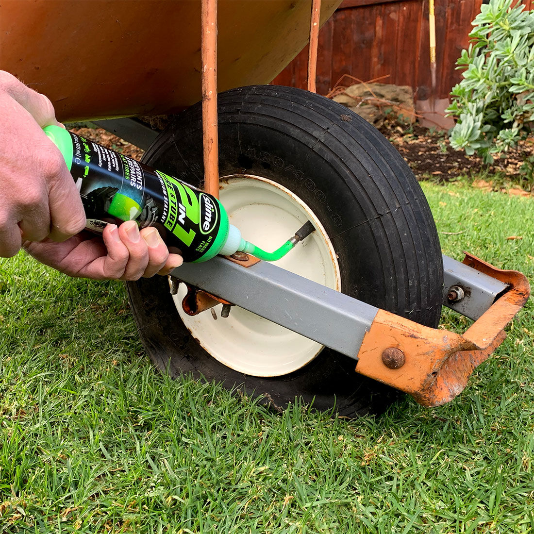 Slime 2-In-1 Tyre and Tube sealant 473ml, , scaau_hi-res