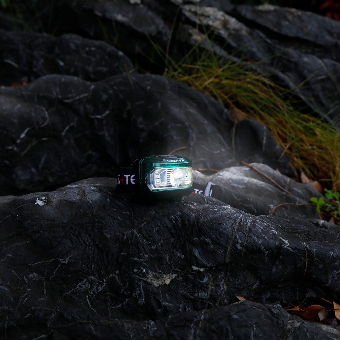 SWISSTECH Tactical Sling Bag Pack Set, , scaau_hi-res