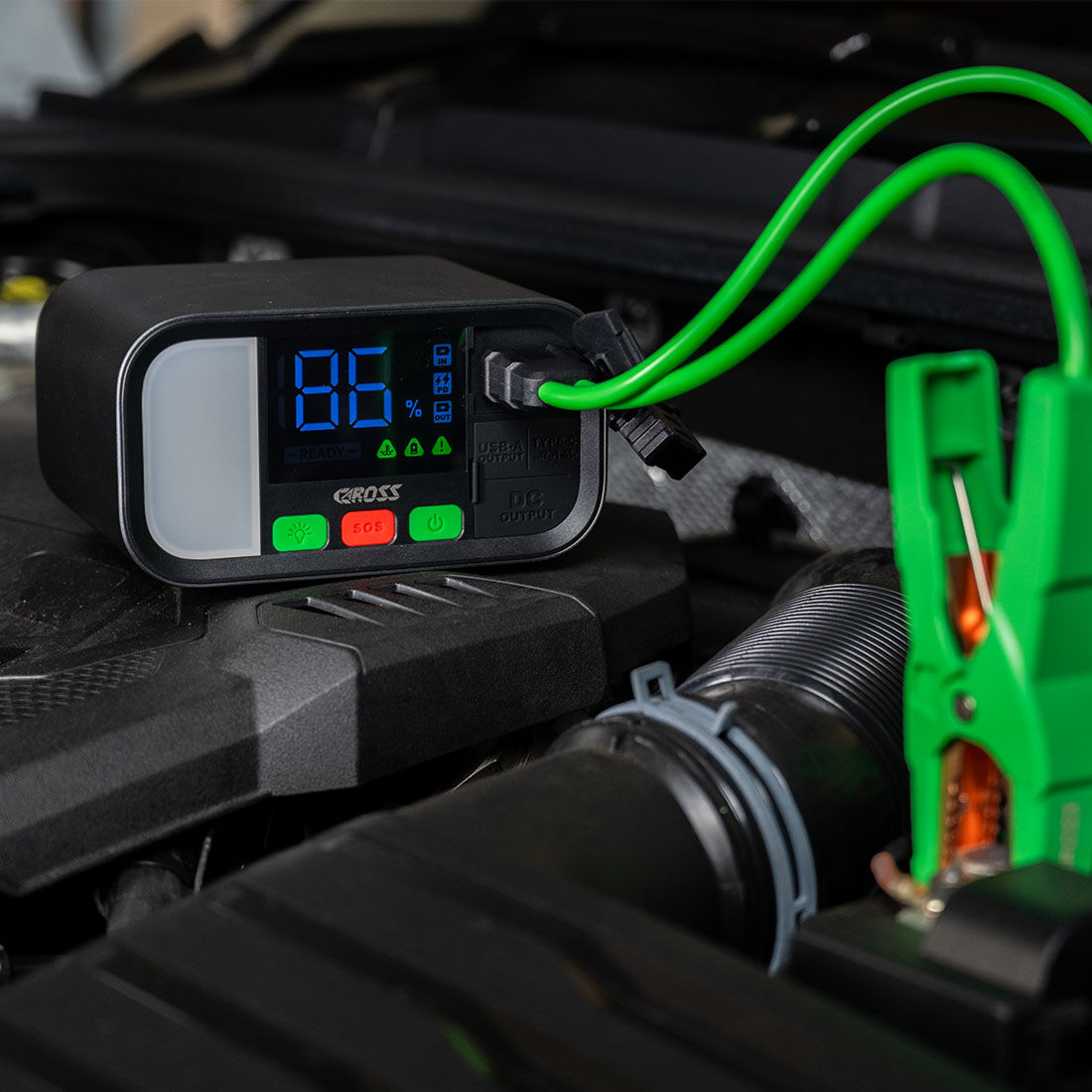 CAROSS T19 12V 1600A Smart Lithium Jump Starter With Built-in 2 Mode LED Worklight, , scaau_hi-res