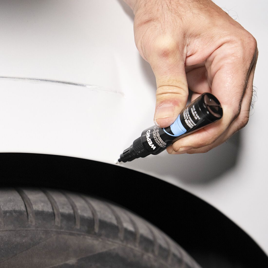 MTN Touch Up Paint Pen Universal White, , scaau_hi-res