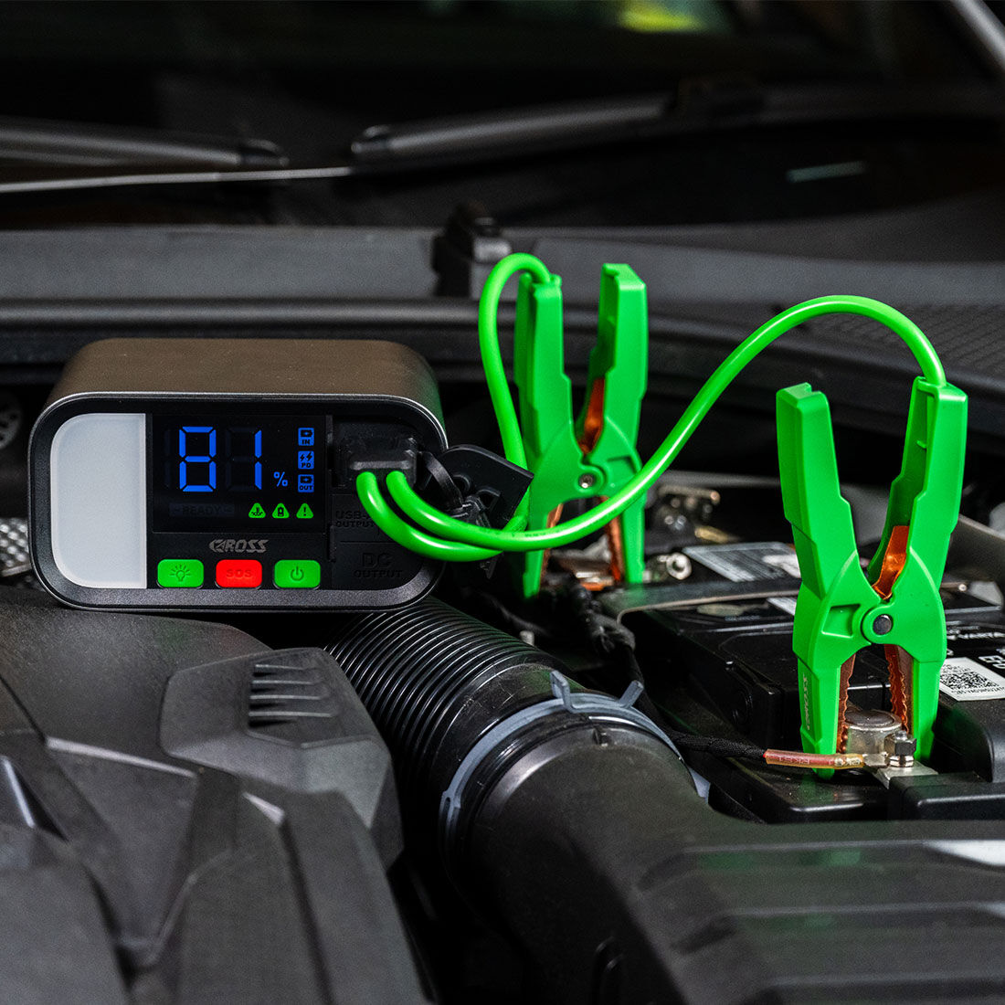 CAROSS T19 12V 1600A Smart Lithium Jump Starter With Built-in 2 Mode LED Worklight, , scaau_hi-res