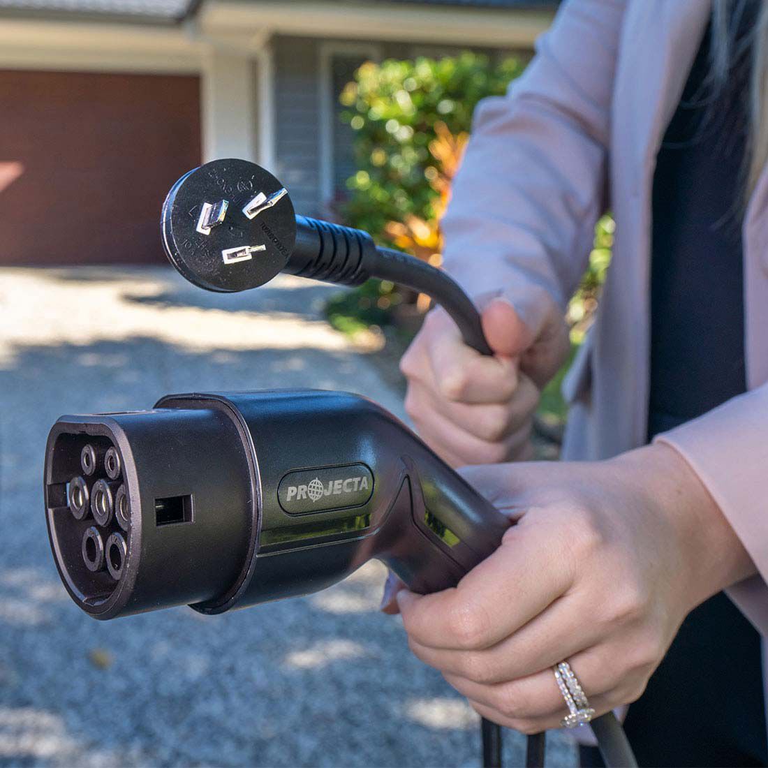 Projecta Electric Vehicle Portable Charger 240V 2.4KW 10A, , scaau_hi-res