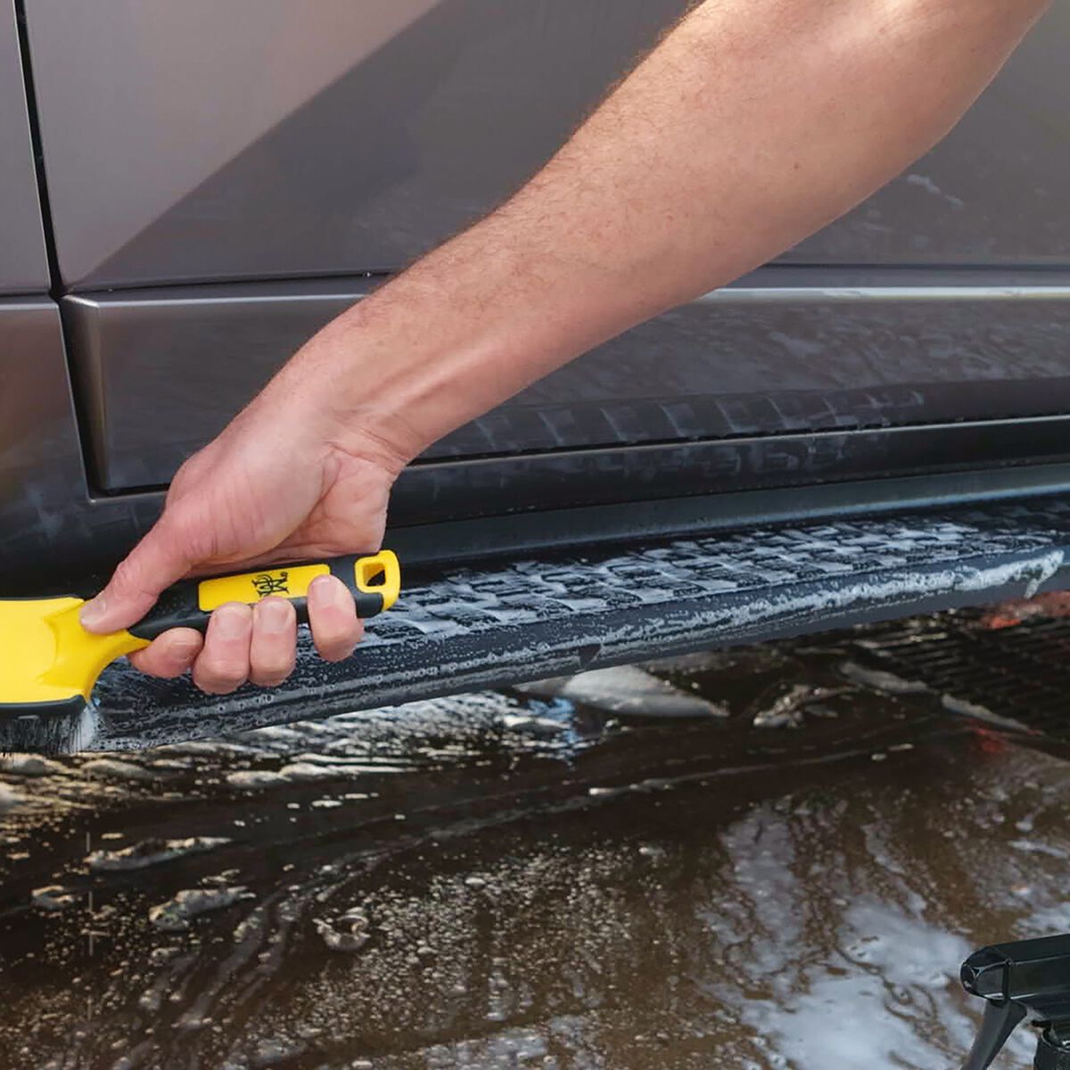Meguiar's Little Scrubber Tyres 'N' Trim Brush, , scaau_hi-res