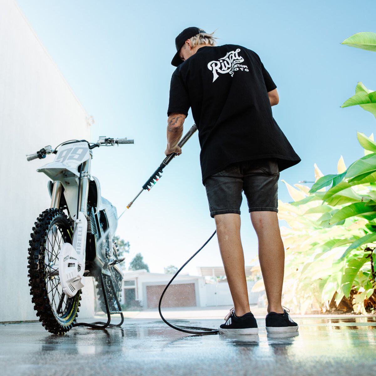 Blahst R18 Wall-Mounted Pressure Washer, , scaau_hi-res