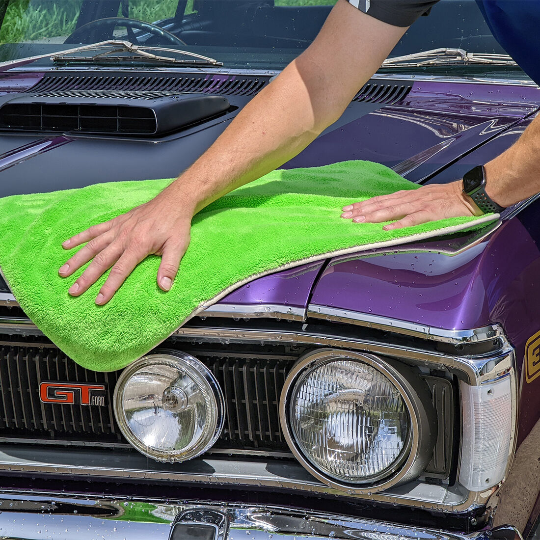 Bowden's Own Big Green Sucker Drying Towel 700 x 400mm, , scaau_hi-res