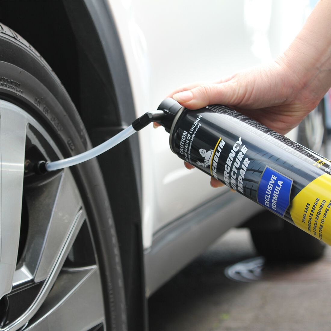 Michelin Emergency Puncture Sealant 500mL, , scaau_hi-res