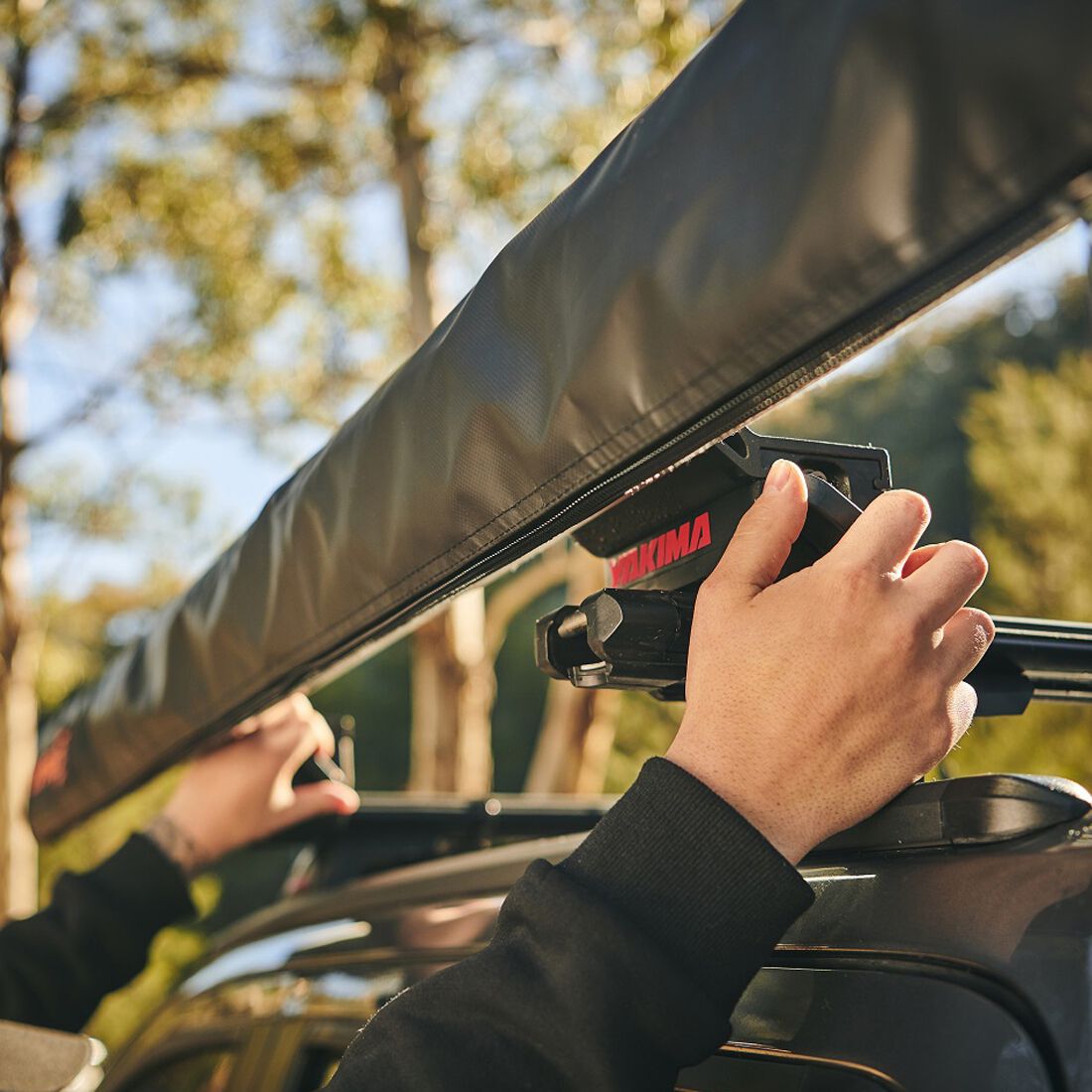 Yakima Easyoff Awning Mount, , scaau_hi-res