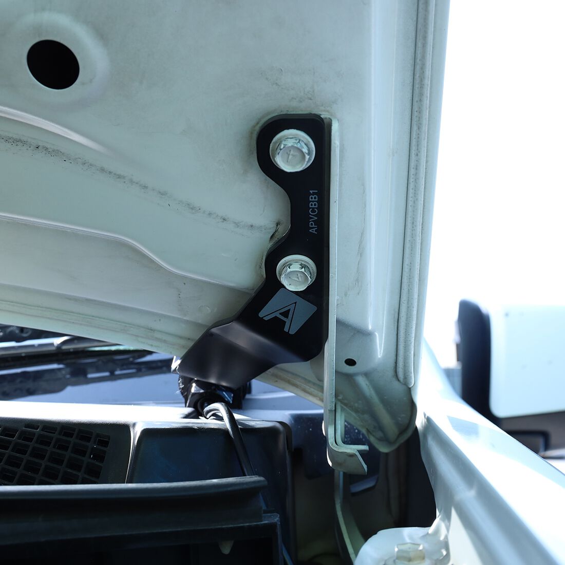 Aerpro UHF Antenna Bracket - Isuzu D-MAX & M-UX 21, , scaau_hi-res