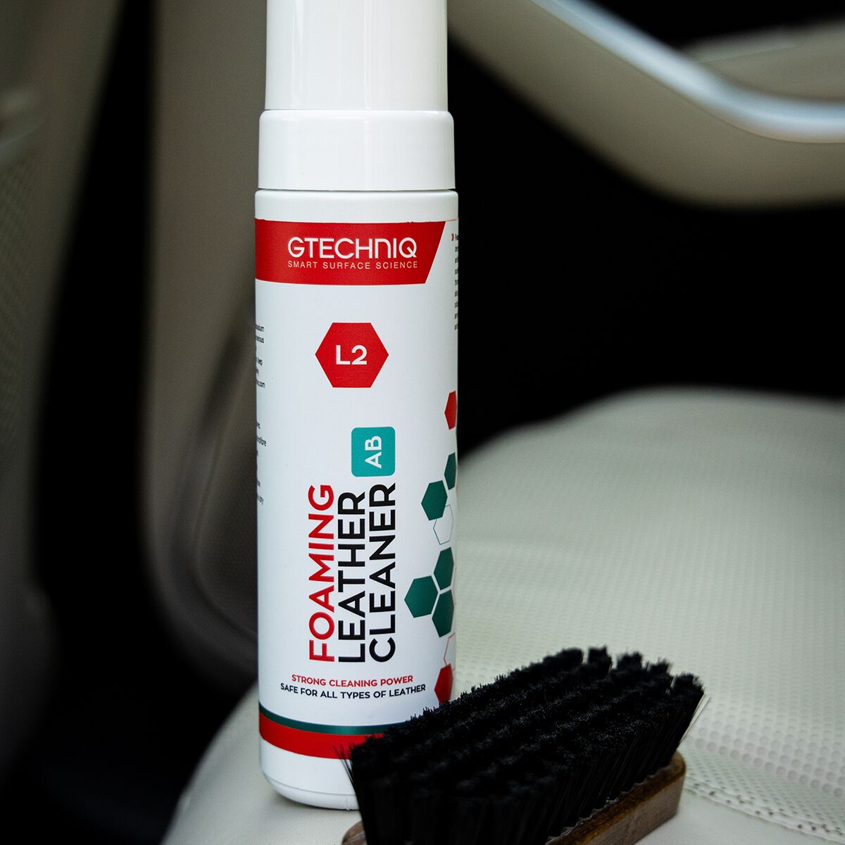 Gtechniq L2 Foaming Leather Cleaner 200ml - L2 0.2, , scaau_hi-res