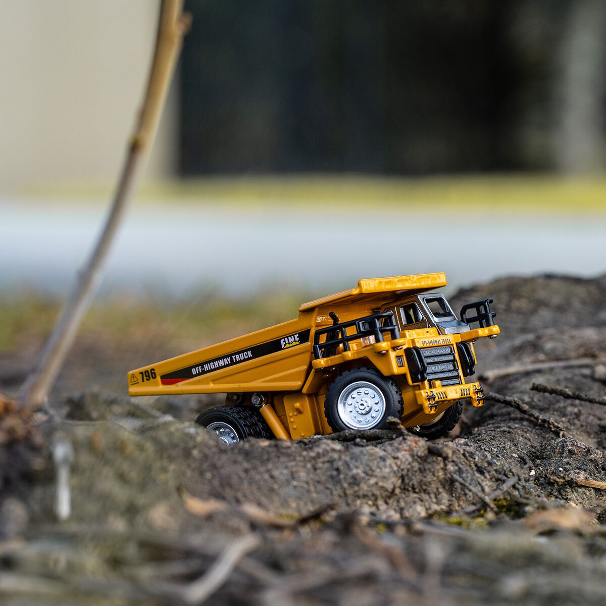 Remote Control 1:64 Dump Truck with Storage Box, , scaau_hi-res