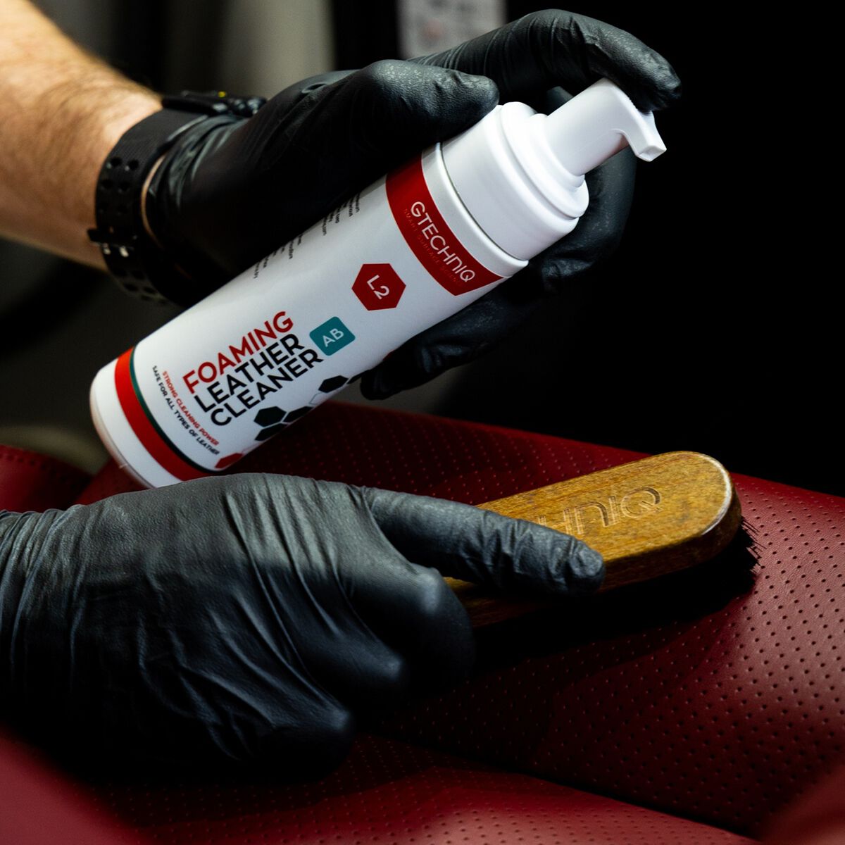 Gtechniq L2 Foaming Leather Cleaner 200ml - L2 0.2, , scaau_hi-res