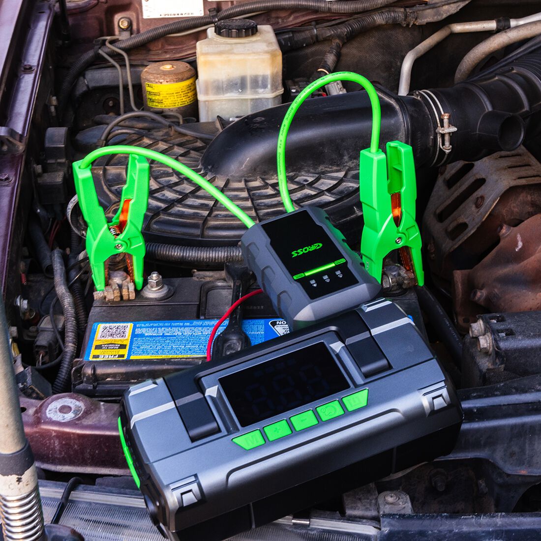 CAROSS T14 12V 2000A Smart Lithium Jump Starter With Built-in Air Compressor & 3 Mode LED Worklight, , scaau_hi-res