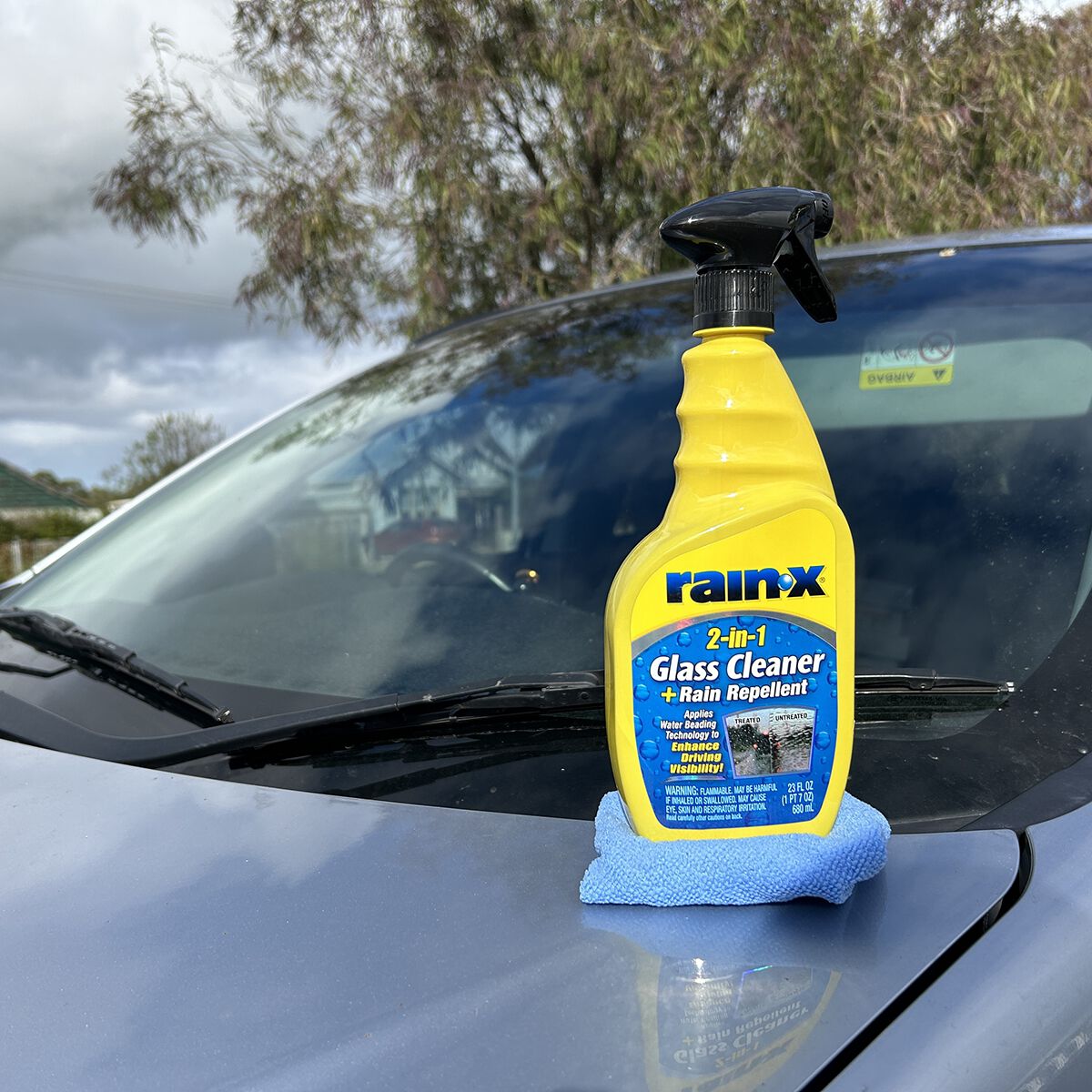 Rain-X 2-in-1 Glass Cleaner 680ml, , scaau_hi-res