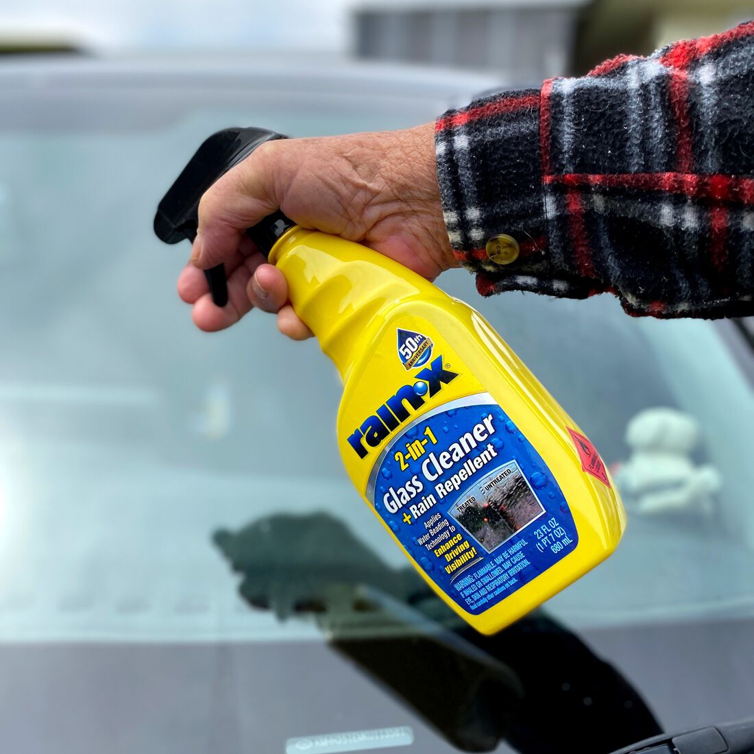 Rain-X 2-in-1 Glass Cleaner 680ml, , scaau_hi-res