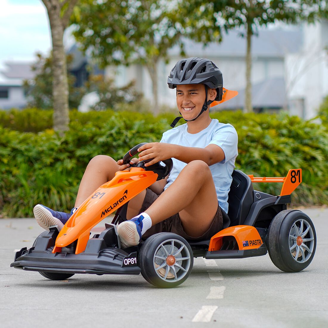 McLaren 24V Oscar Piastri 81 Kart, , scaau_hi-res