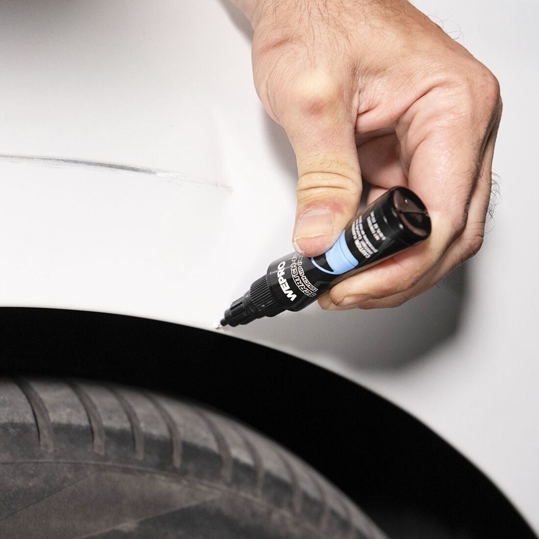 MTN Touch Up Paint Pen Universal Black, , scaau_hi-res