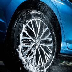 Turtle Wax Tyre & Wheel Cleaner 680mL, , scaau_hi-res