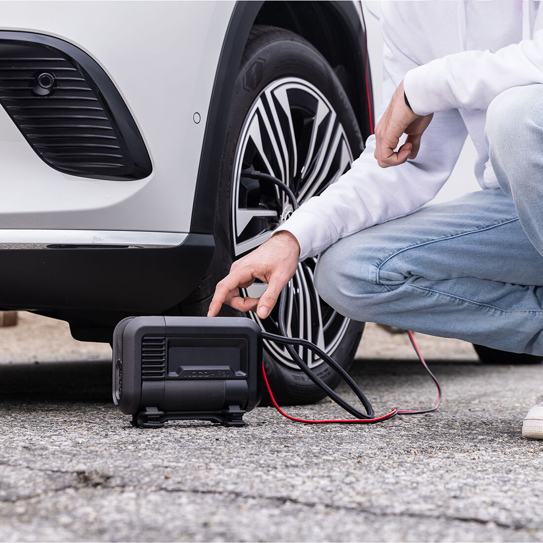 Noco AIR20 Air Compressor 20A 100PSI, , scaau_hi-res