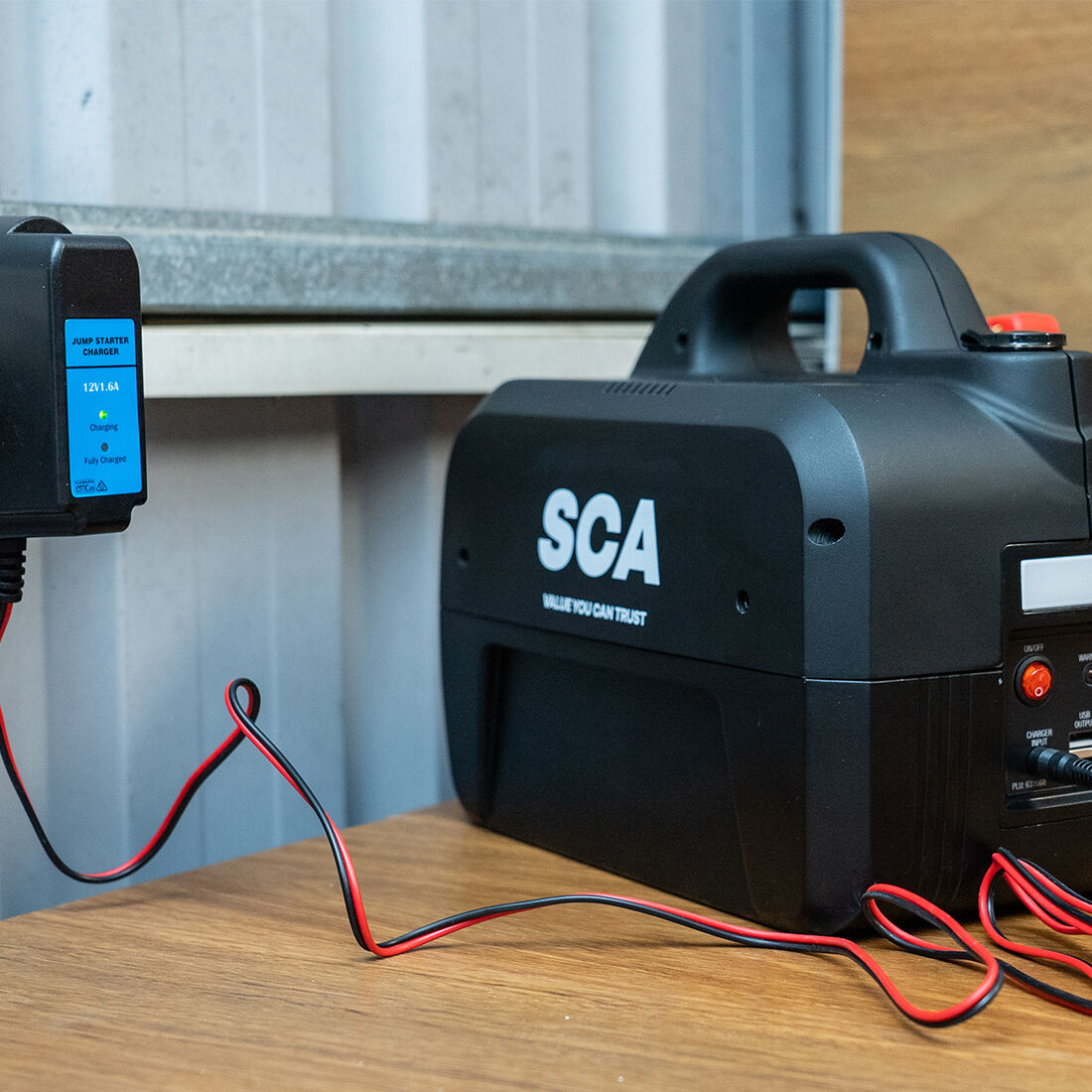 SCA Compact Jump Starter 12V 2400A 8 Cylinder Heavy Duty