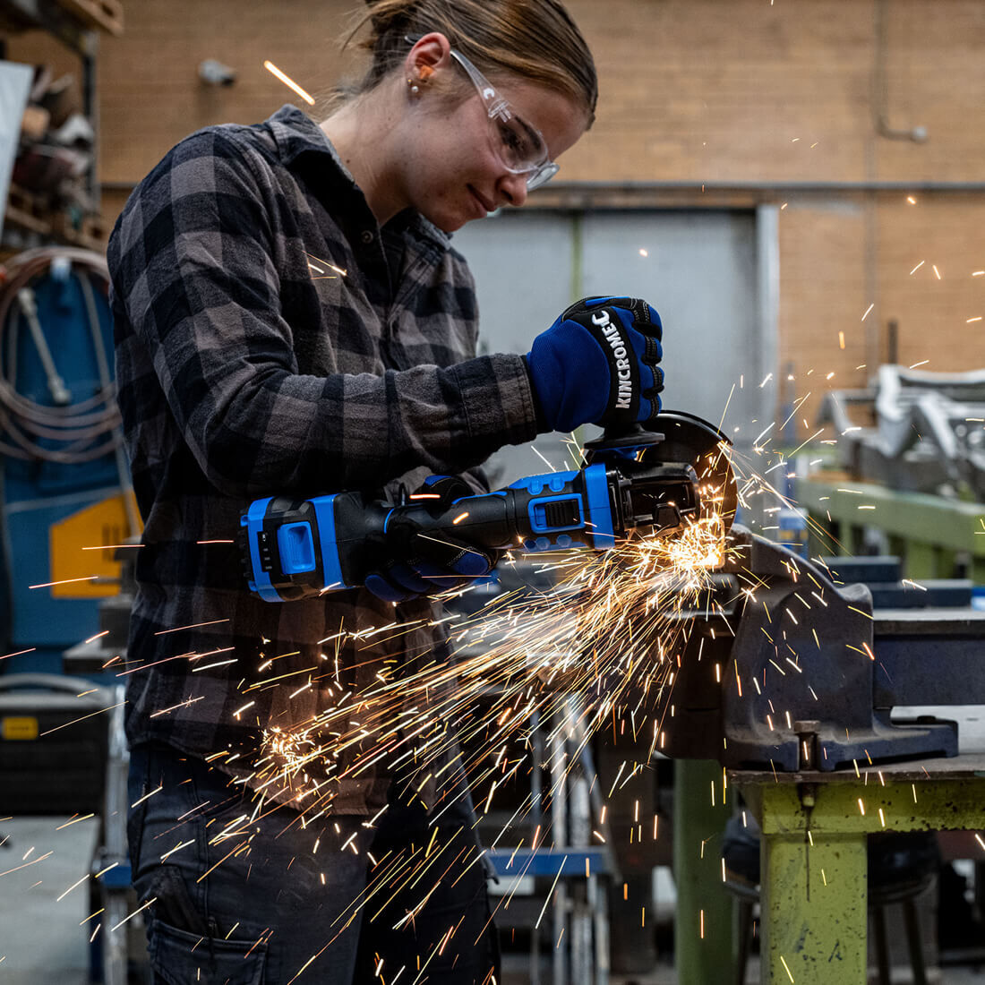 Kincrome PT18 18V 2 Piece Brushless Impact Wrench & Grinder Kit 2.0Ah, , scaau_hi-res